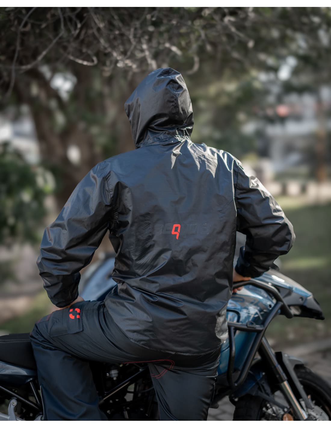 Chaqueta Reflectiva Doble Faz impermeable de Moto para Damas y Caballeros vista lateral equipamiento moto
