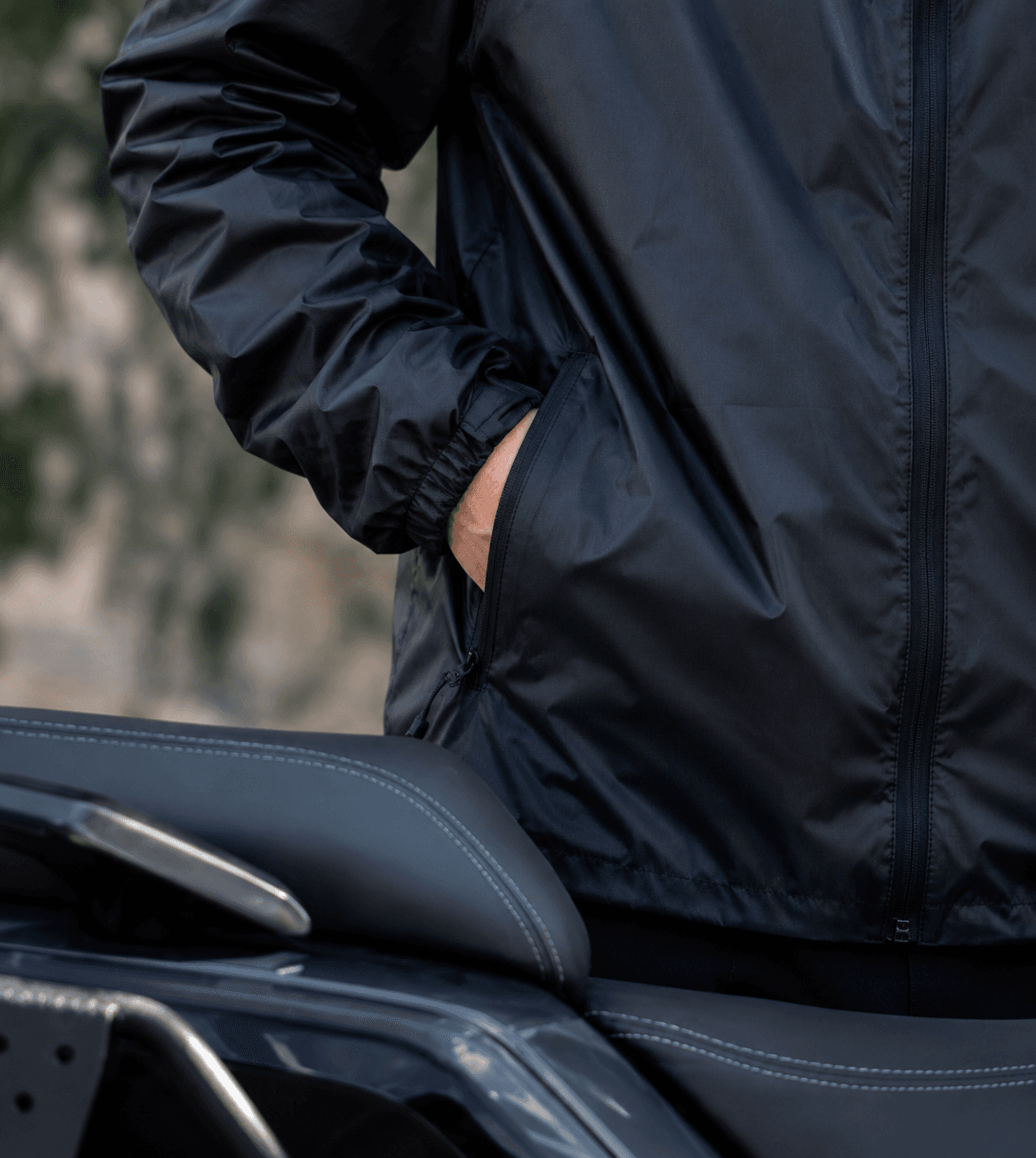 Chaqueta Reflectiva Doble Faz Gris Plata impermeable de Moto para Mujer y Caballeros