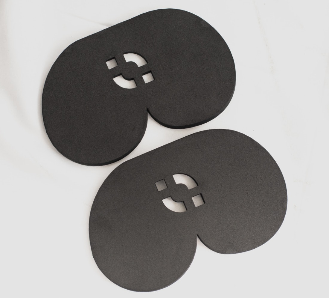 Pantalón GAS BLACK - Impermeable, Protecciones Certificadas Removibles, Material Antifricción