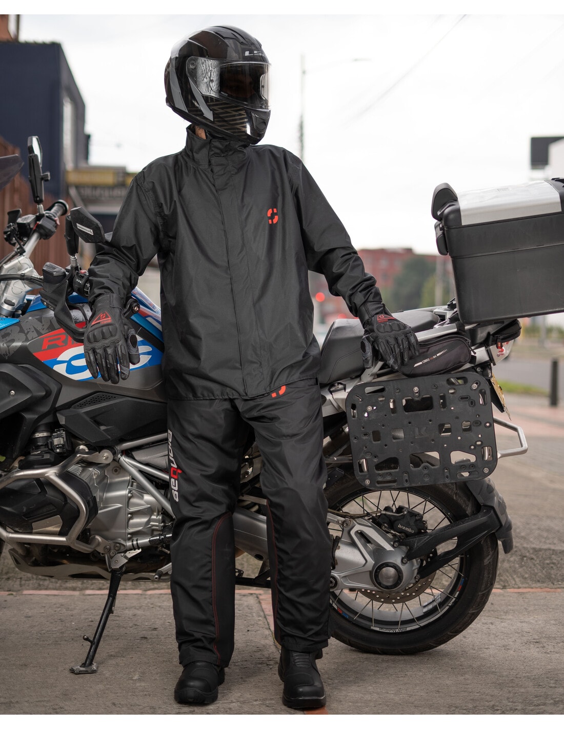Traje Impermeable para Moto tipo Sudadera CON FORRO DE SILICON INTERNA