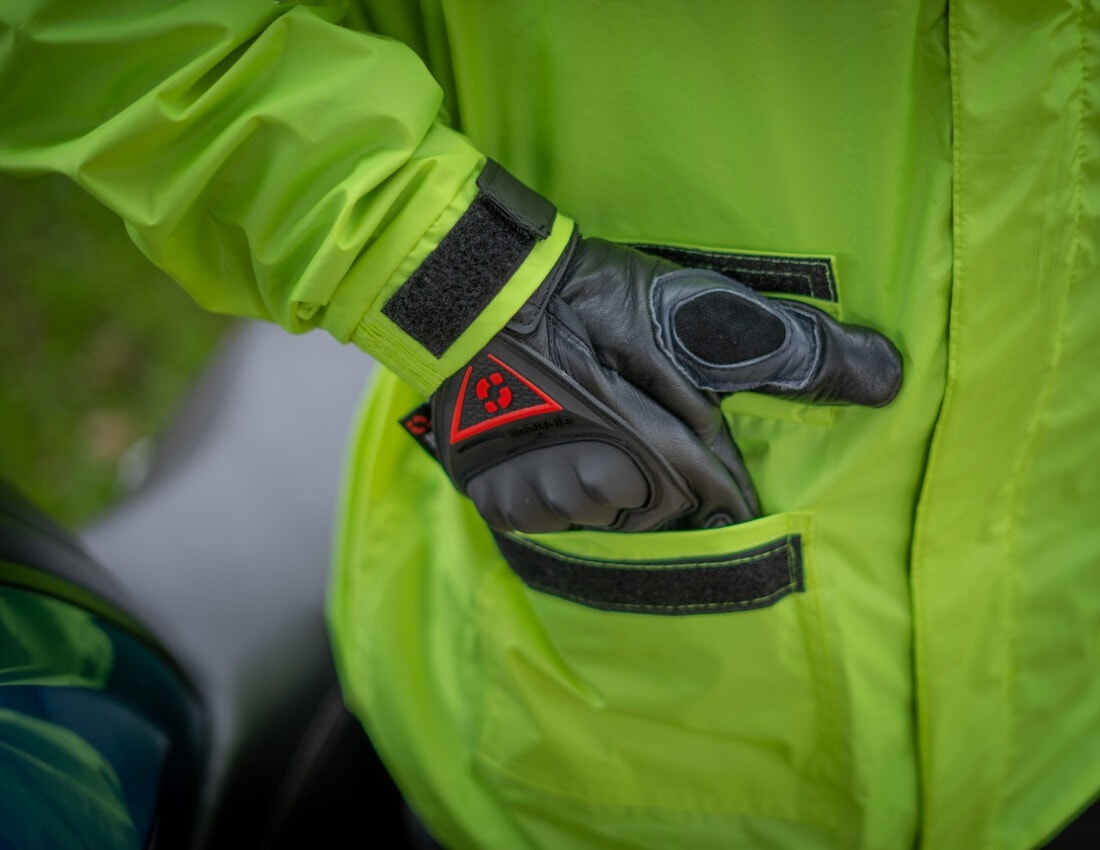 Combo Impermeable Hydra + Zapatones Sequoia Suela dura+ forro morral Moto, Motociclismo