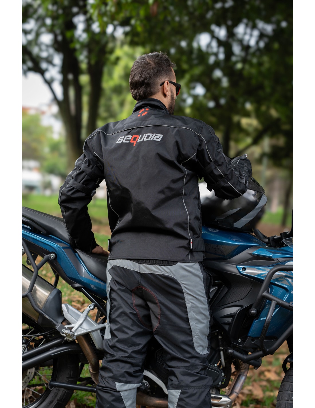 Chaqueta TT - Protecciones Removibles Certificadas 100 Impermeable.