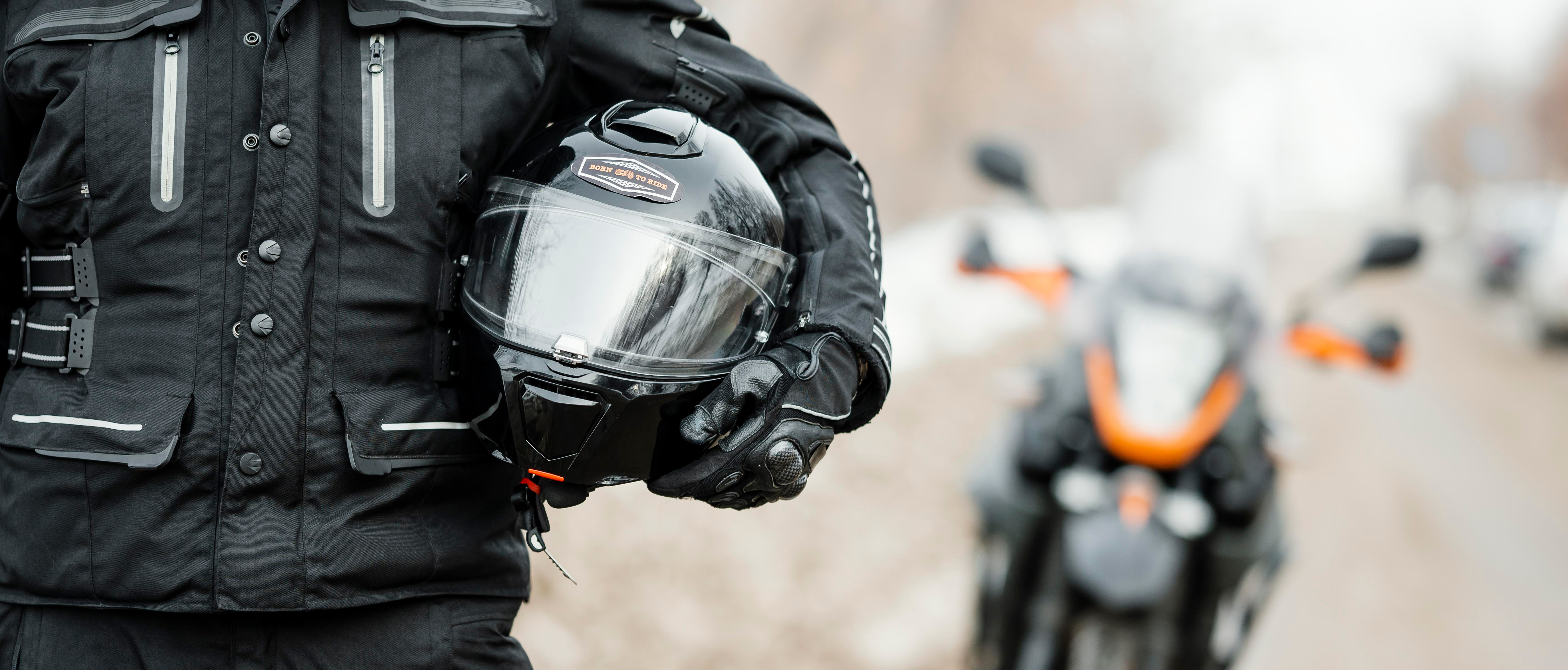 Dotacion completa para mensajeros y escoltas motorizados — Sequoia Speed